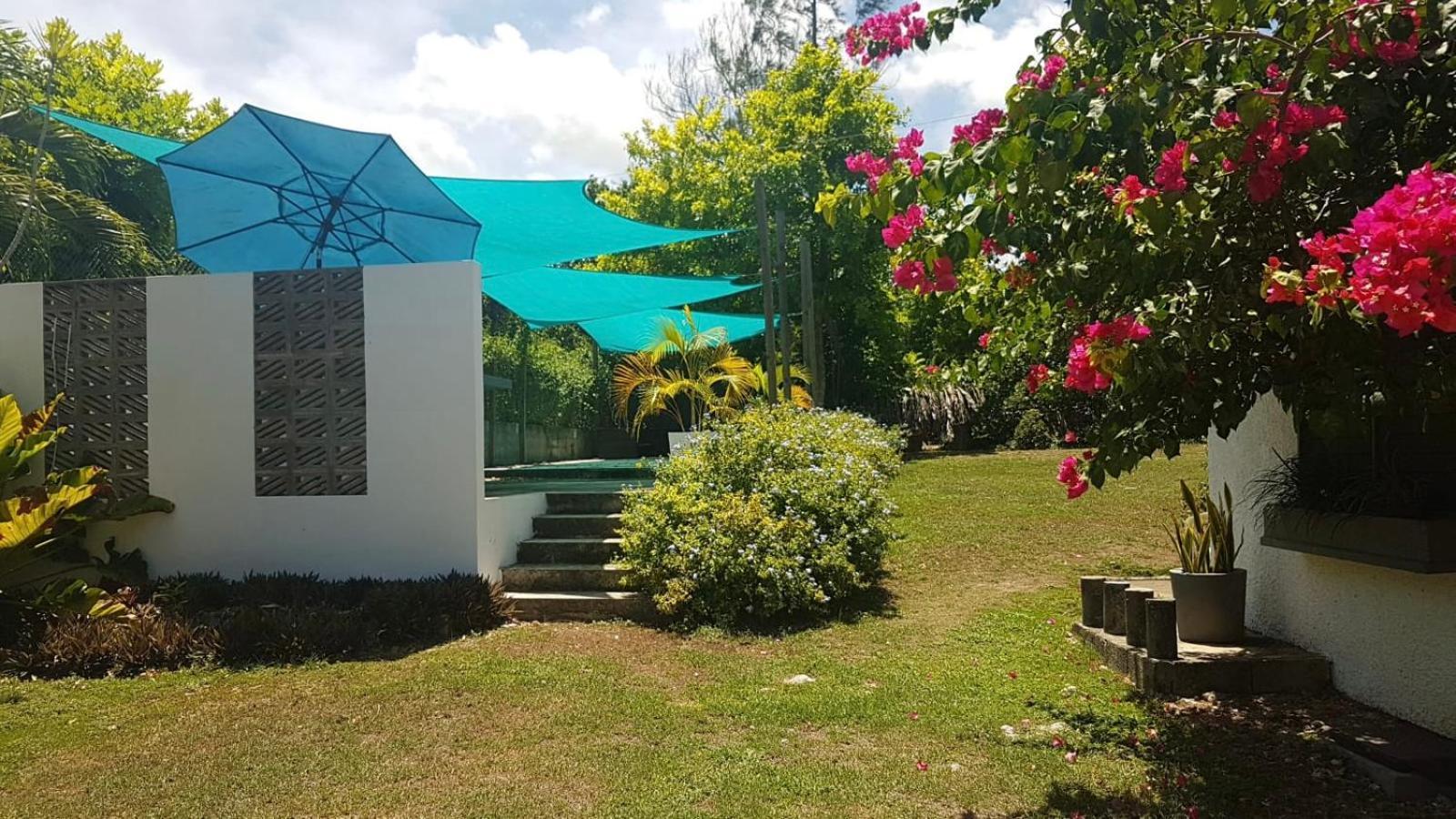 Ancella'S Garden Apartment-Beach-5Min Drive, 1 Hr Montego Bay, 25 Mins Ocho Rios, Continental Breakfast Runaway Bay Exterior foto